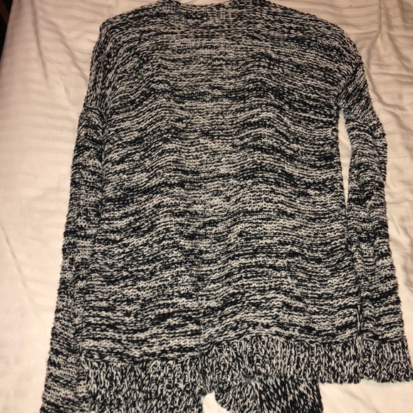 CUTE AND COZY CARDIGAN - Picture 2 of 4